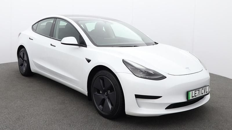 White Used 2022 Tesla Model 3 Standard Range Plus Sedan | £17,999 (Good price) - Image 1/4