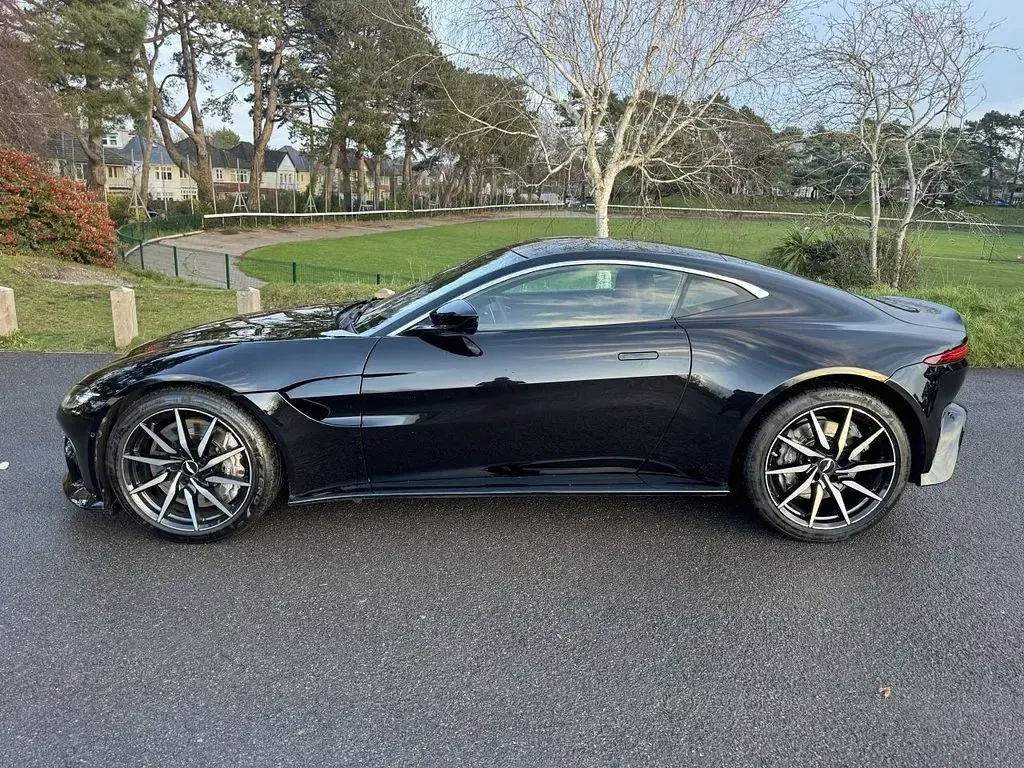 Used Aston Martin Vantage 2019 Black Coupe