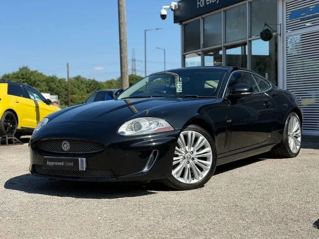 Used Jaguar XK 387 HP (284 kW) 2011 Black Coupe