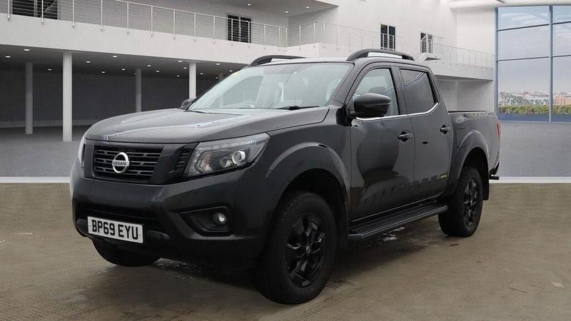 Used Nissan Navara N-Guard 190 HP (139 kW) 2019 Black Pickup