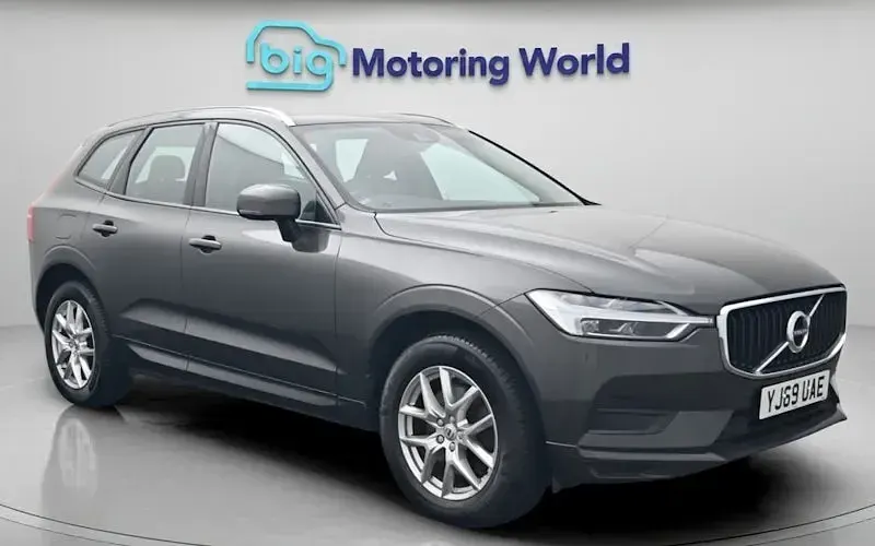 Used Volvo XC60 Momentum 190 HP (139 kW) 2020 SUV