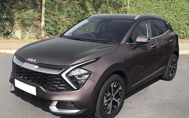Grey Used 2022 Kia Sportage 3 SUV | £21,995 (A bit pricey) - Image 1/1