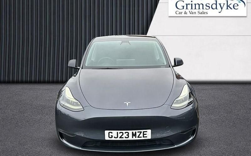 Used Tesla Model Y Long Range AWD 286 kW (389 HP) 2025 SUV