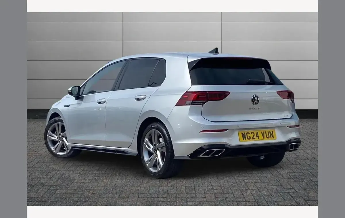 Used VW Golf VIII R-line 150 HP (110 kW) 2024 Silver Hatchback