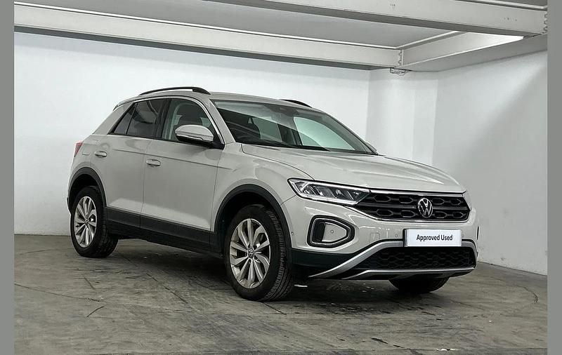Used VW T-Roc Life 110 HP (80 kW) 2022 Grey SUV