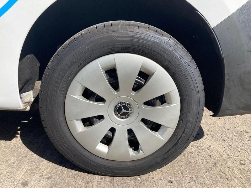 Usado Mercedes eCitan 89 kW (122 HP) 2025 Branco Van