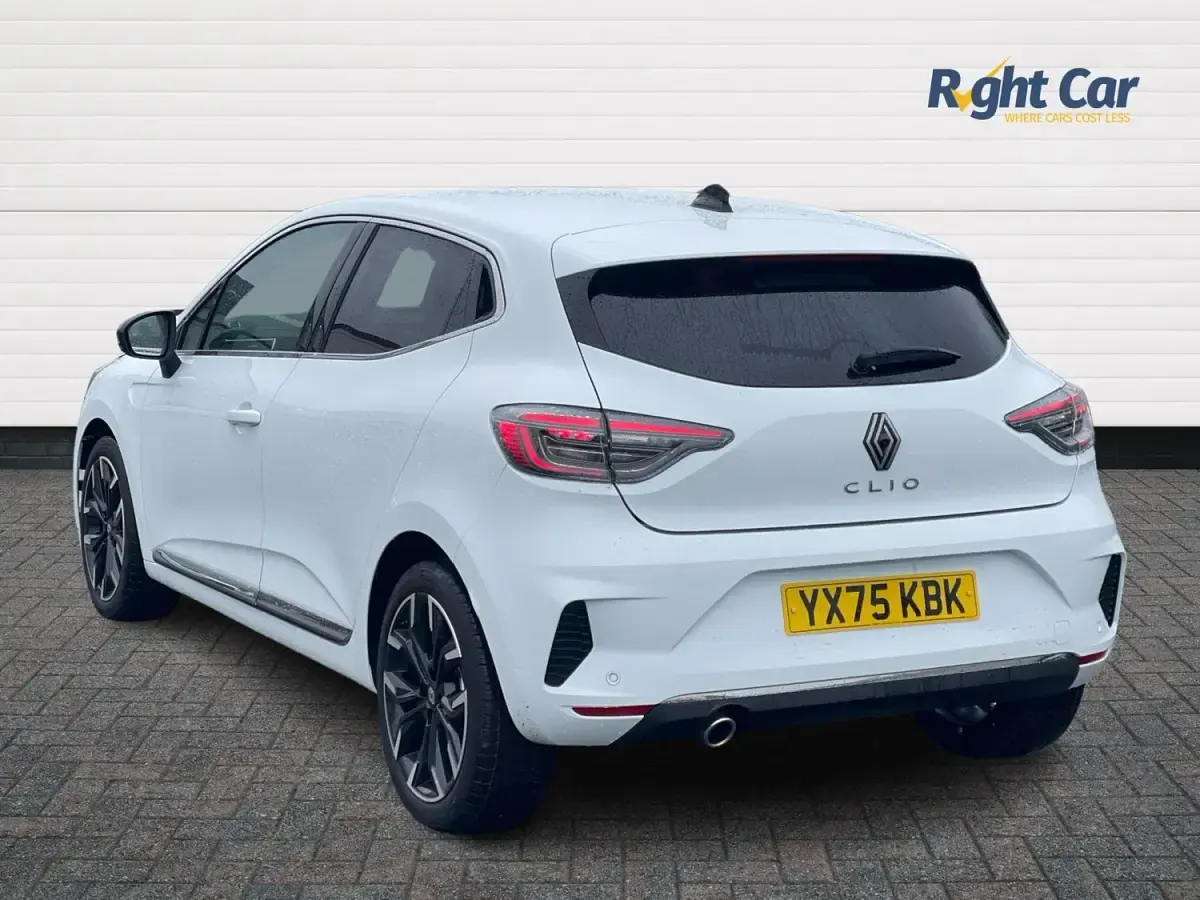Nuevo Renault Clio V Techno 90 CV (66 kW) 2025 Blanco Utilitario