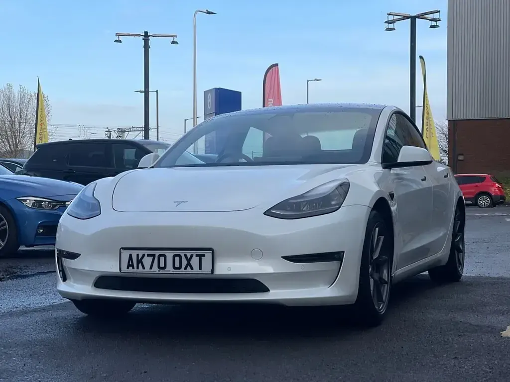 Used Tesla Model 3 Long Range AWD 366 kW (498 HP) 2020 White Sedan