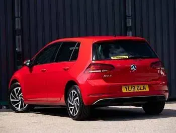 Used VW Golf VII Match 115 HP (84 kW) 2019 Red Hatchback