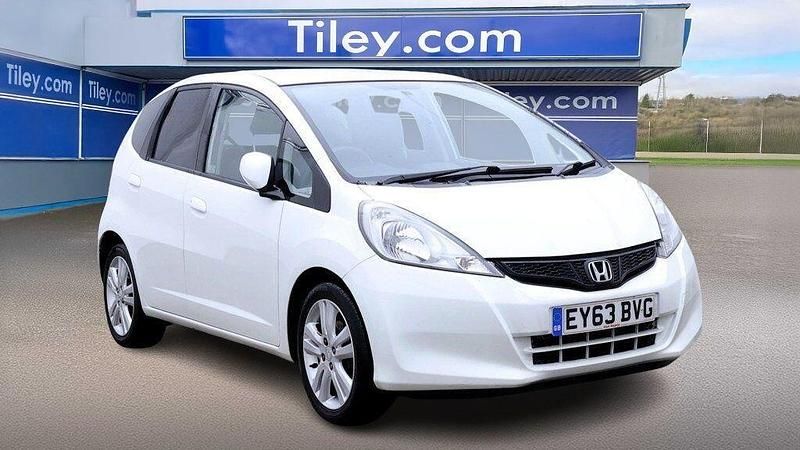 White Used 2013 Honda Jazz ES Hatchback | £6,190 (Fair price) - Image 1/2