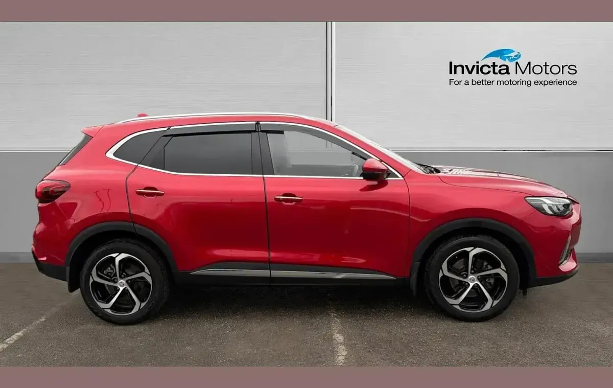 Usado MG HS Trophy 162 HP (119 kW) 2024 Vermelho SUV