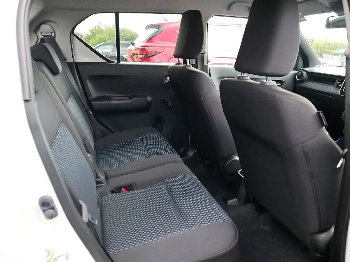 Used Suzuki Ignis SZ-T 83 HP (61 kW) 2021 White SUV