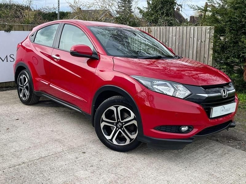 Used Honda HR-V SE 120 HP (88 kW) 2017 Red SUV