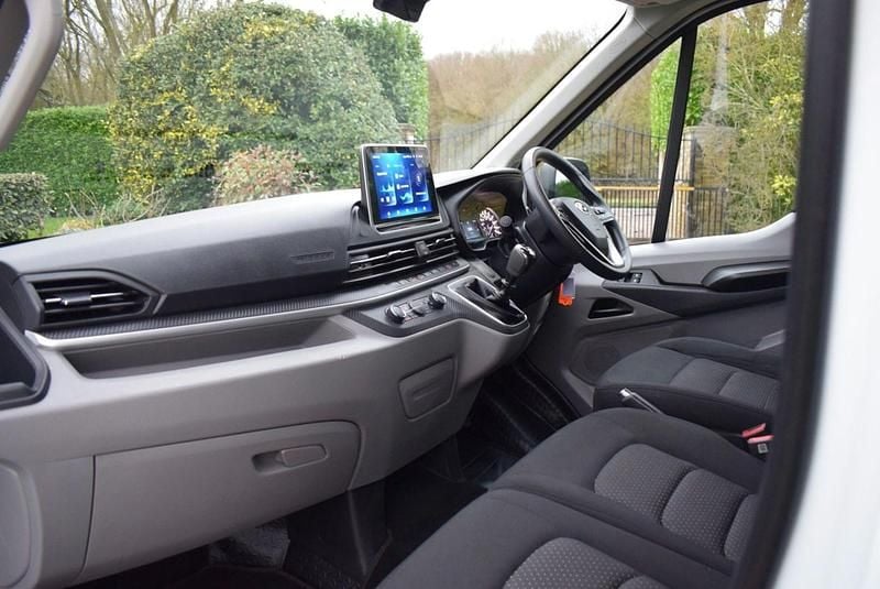 Used Maxus V90 161 HP (118 kW) 2024 White Van