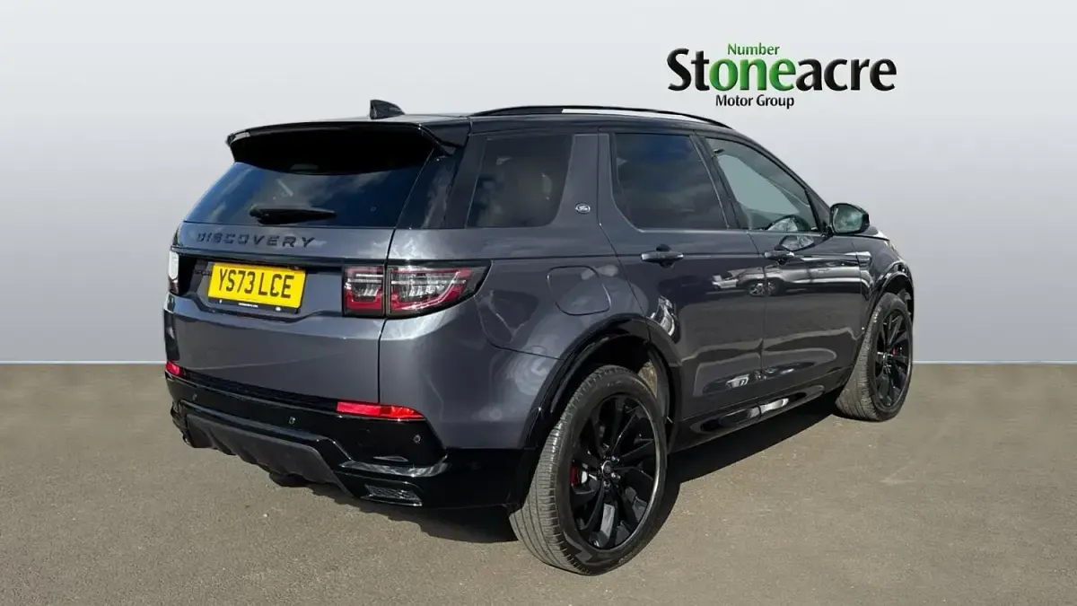 Używany Land Rover Discovery Sport SE Dynamic 2023 Niebieski SUV