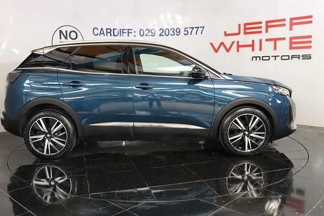 Used Peugeot 3008 Premium 131 HP (96 kW) 2022 Blue Hatchback
