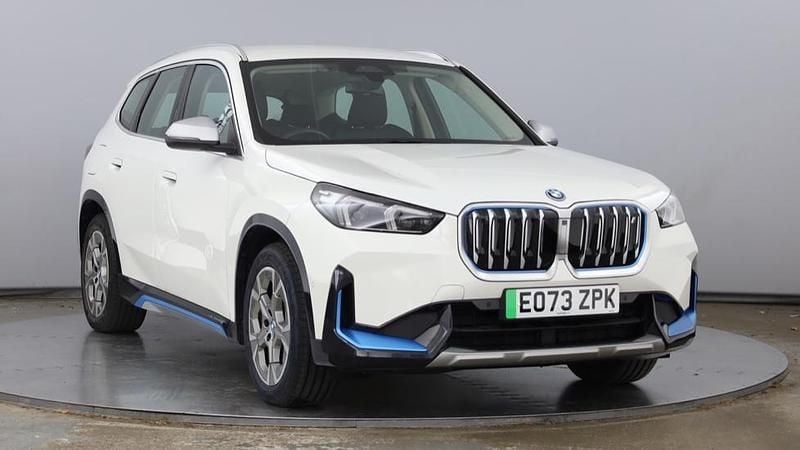 White Used 2023 BMW iX1 xLine SUV | £26,950 (Good price) - Image 1/4