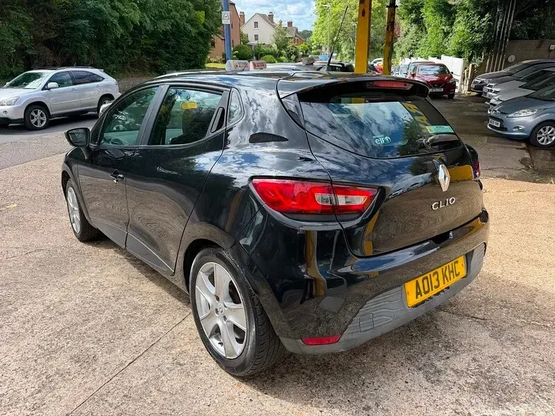 Used Renault Clio Expression+ 75 HP (55 kW) 2013 Black