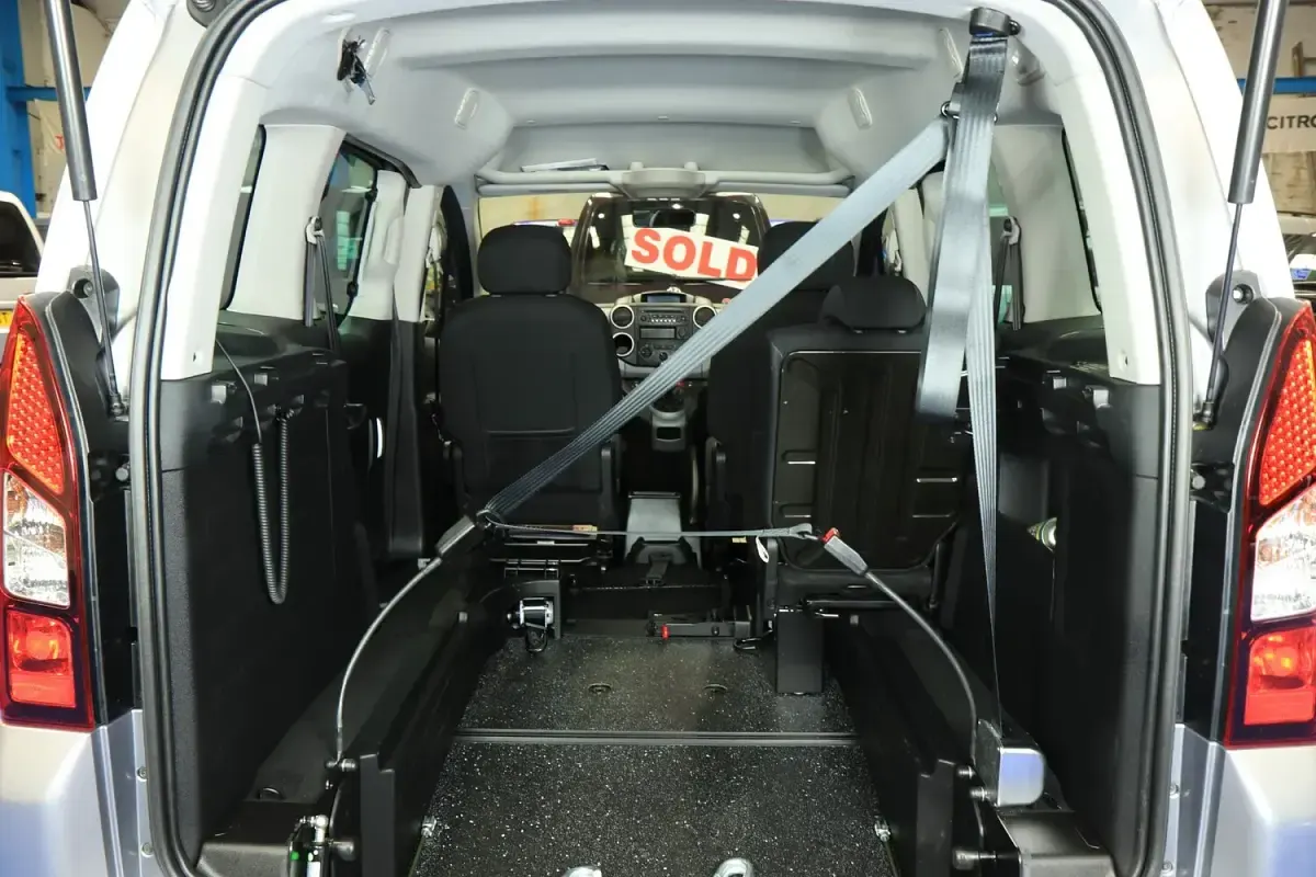 Used Peugeot Partner 2017 Grey MPV