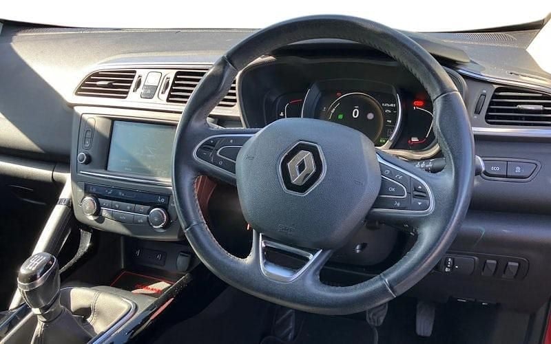 Used Renault Kadjar Dynamique 110 HP (80 kW) 2017 Red SUV