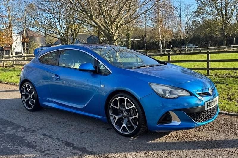 Used 2013 Vauxhall Astra Hatchback | £9,990 - Image 1/1