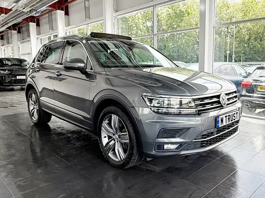Used VW Tiguan SEL 190 HP (139 kW) 2018 Grey SUV