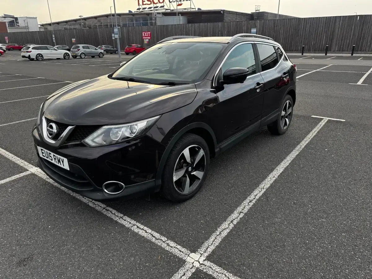 Second-hand Nissan Qashqai N-TEC 115 CP (84 kW) 2015 Negru SUV