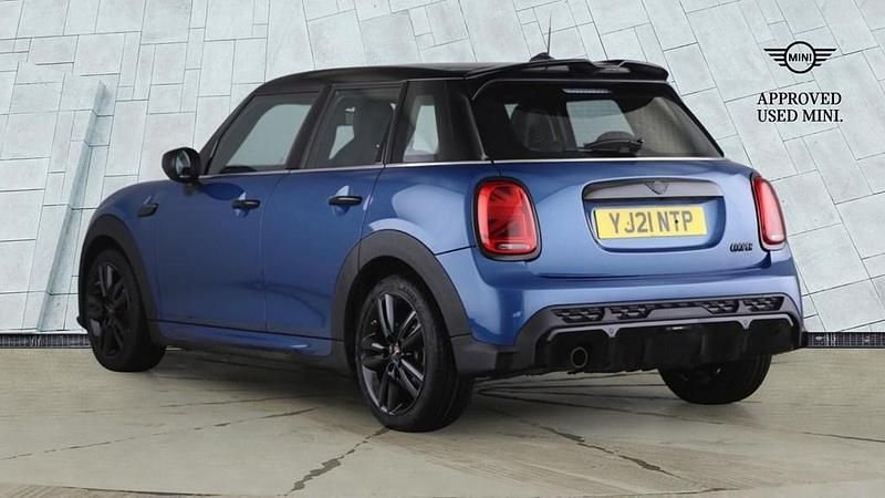 Used Mini Cooper Hatch 134 HP (98 kW) 2021 Blue Hatchback