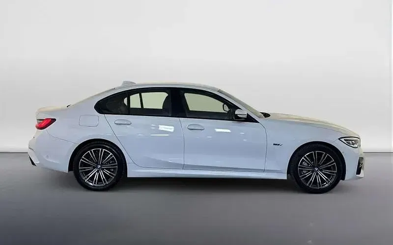 Used BMW 330e M Sport 292 HP (214 kW) 2022 White Sedan