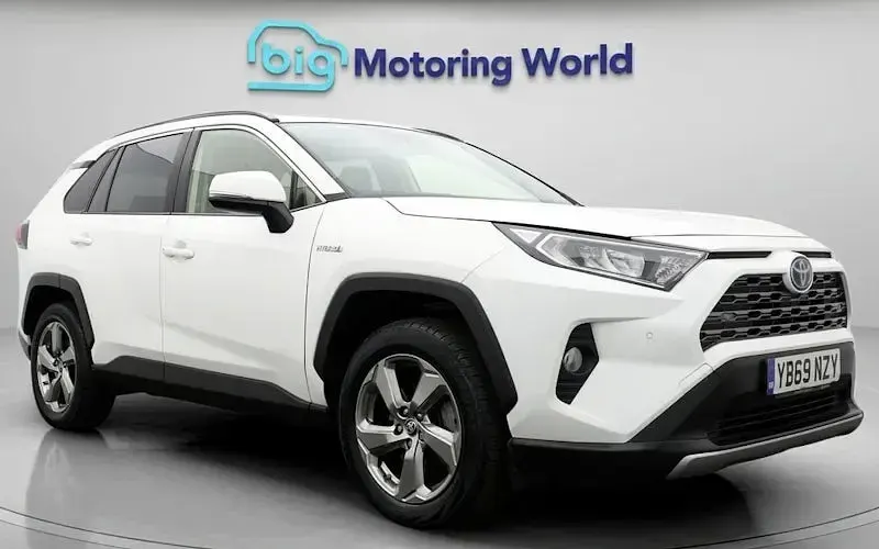 Used Toyota RAV4 Hybrid Design 218 HP (160 kW) 2019 SUV