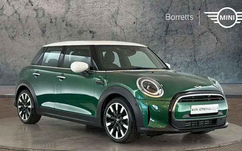 Used Mini Cooper Exclusive 136 HP (100 kW) 2023 Hatchback