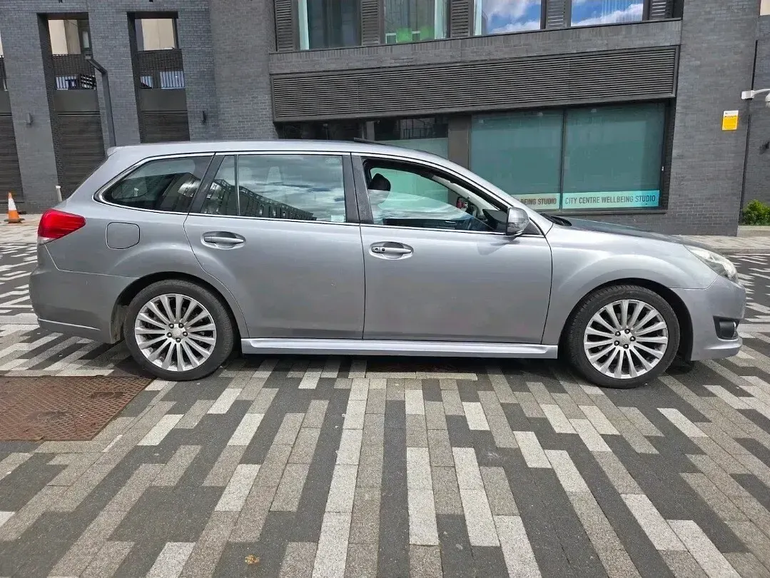 Used Subaru Legacy 2009 Grey Estate