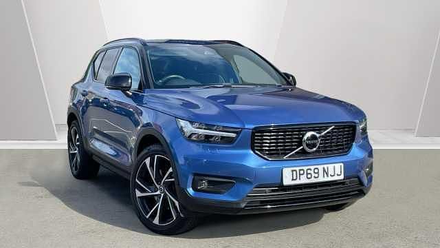 Used 2020 Volvo XC40 R-Design SUV | £24,295 (Fair price) - Image 1/3