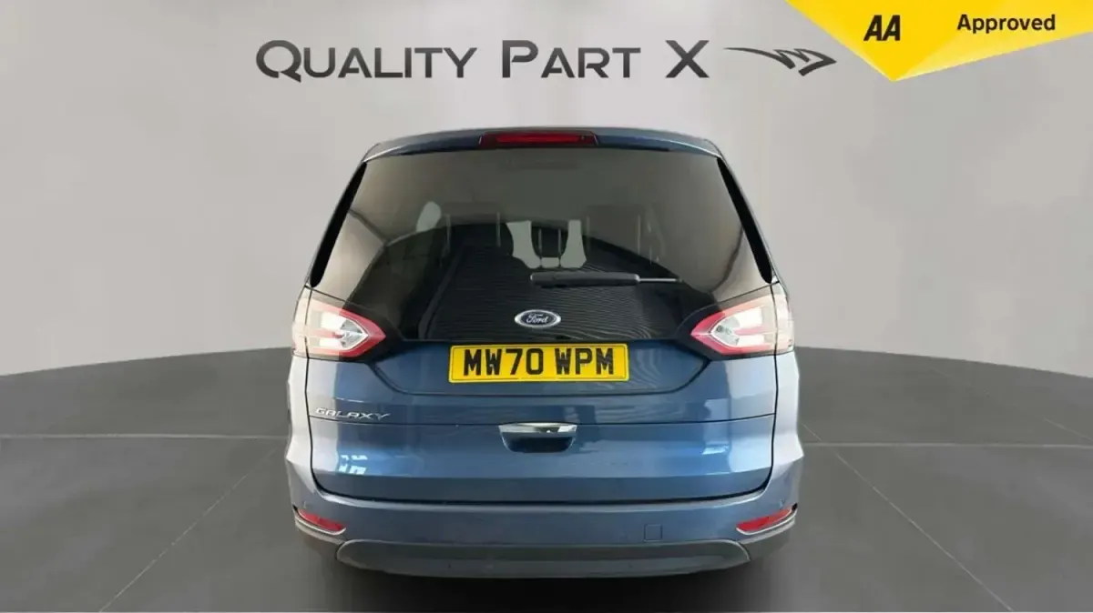 Usado Ford Galaxy Titanium 150 HP (110 kW) 2020 Azul Monovolume