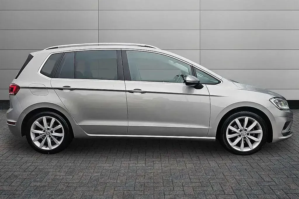 Used VW Golf Plus Cross 150 HP (110 kW) 2020