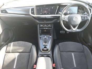 Second-hand Vauxhall Grandland X GSe 2023 Alb SUV