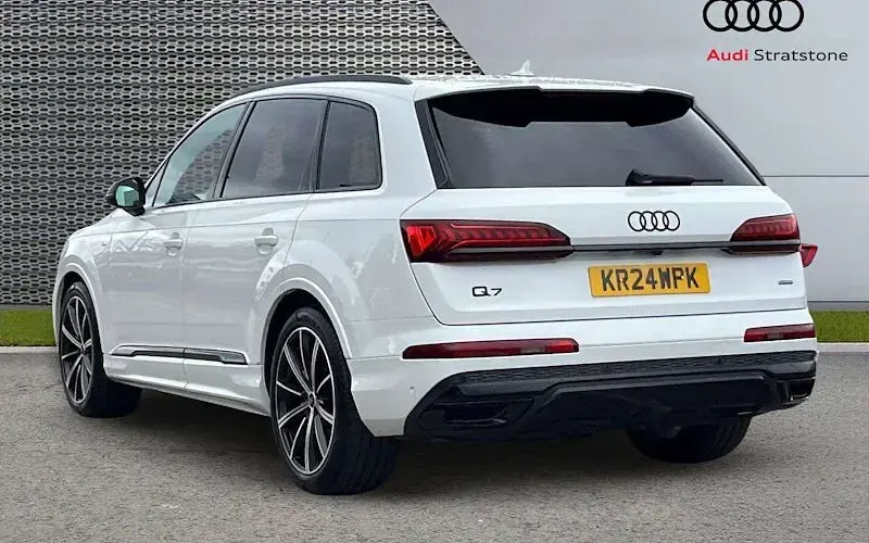 Used Audi Q7 S-Line 340 HP (250 kW) 2024 White SUV