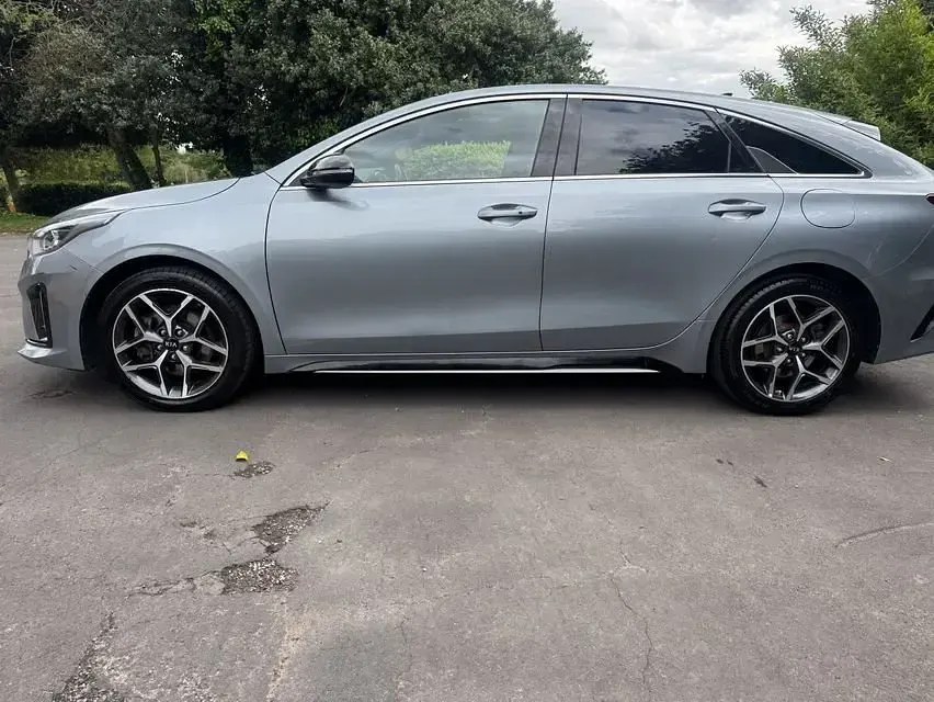 Used Kia ProCeed GT-Line 138 HP (101 kW) 2019 Silver Estate