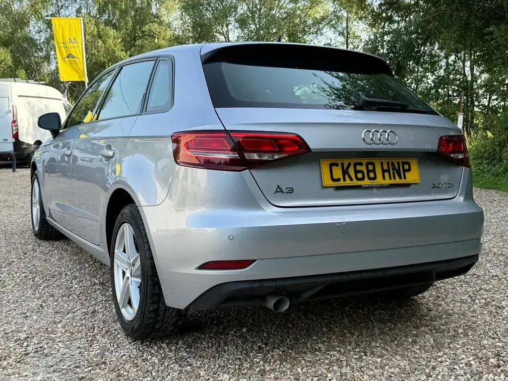 Used Audi A3 Sportback 116 HP (85 kW) 2018 Silver Hatchback