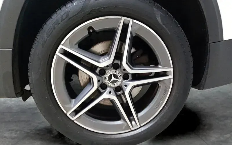 Used Mercedes GLB200 AMG line 163 HP (119 kW) 2022 SUV