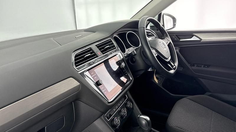 Used VW Tiguan Allspace Match 150 HP (110 kW) 2021 White SUV