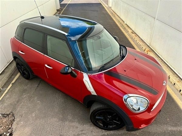 Red Used 2013 Mini Cooper D Countryman SUV | £5,790 (Fair price) - Image 1/1