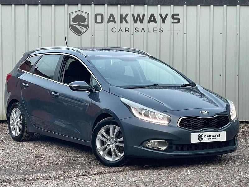 Used Kia Ceed 2014 Blue Hatchback