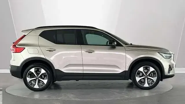 Used Volvo XC40 Ultimate 194 HP (142 kW) 2024 Grey SUV