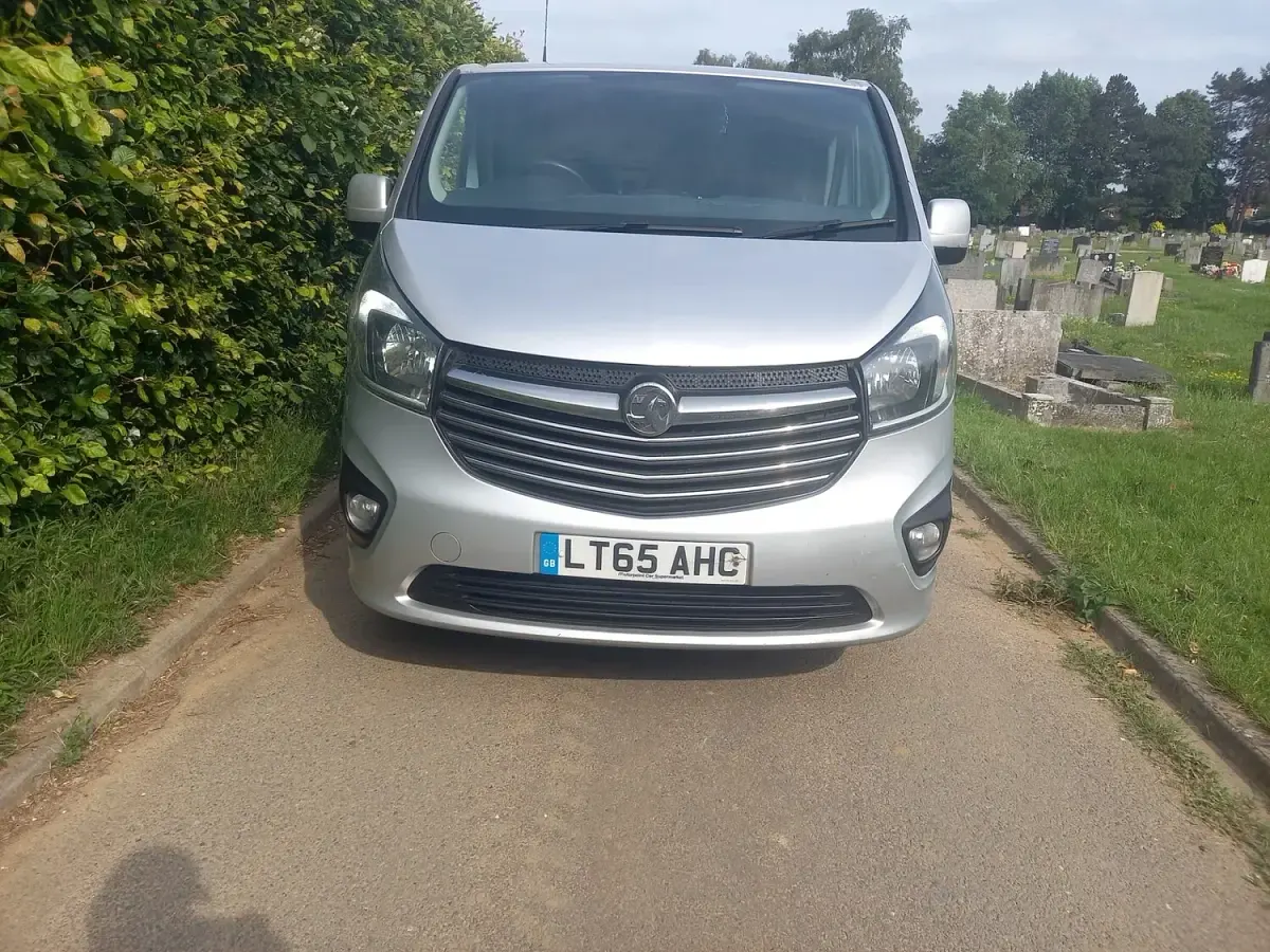 Used Vauxhall Vivaro Sportive 115 HP (84 kW) 2015 Silver