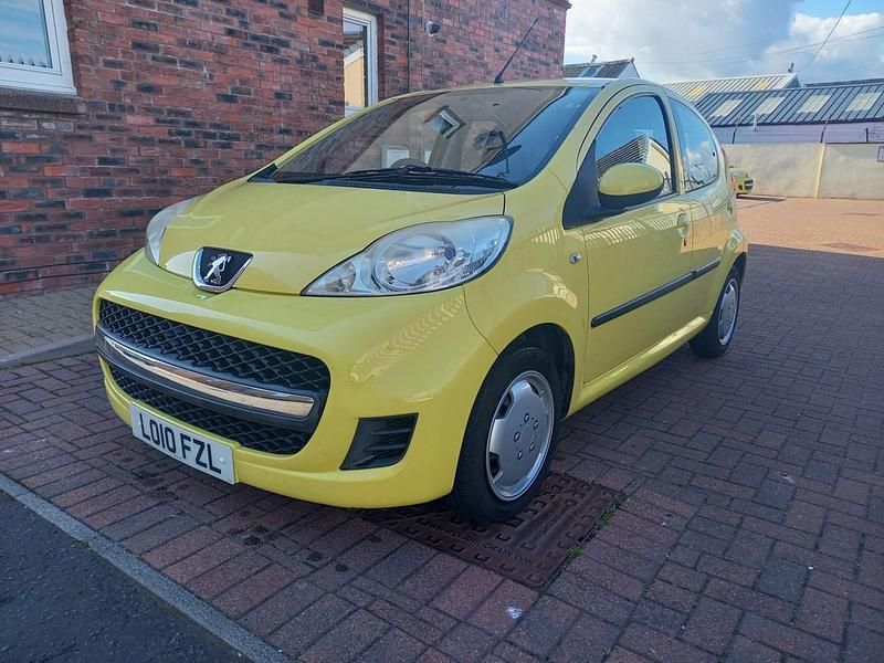 Yellow Used 2010 Peugeot 107 Hatchback | £1,299 (Good price) - Image 1/4
