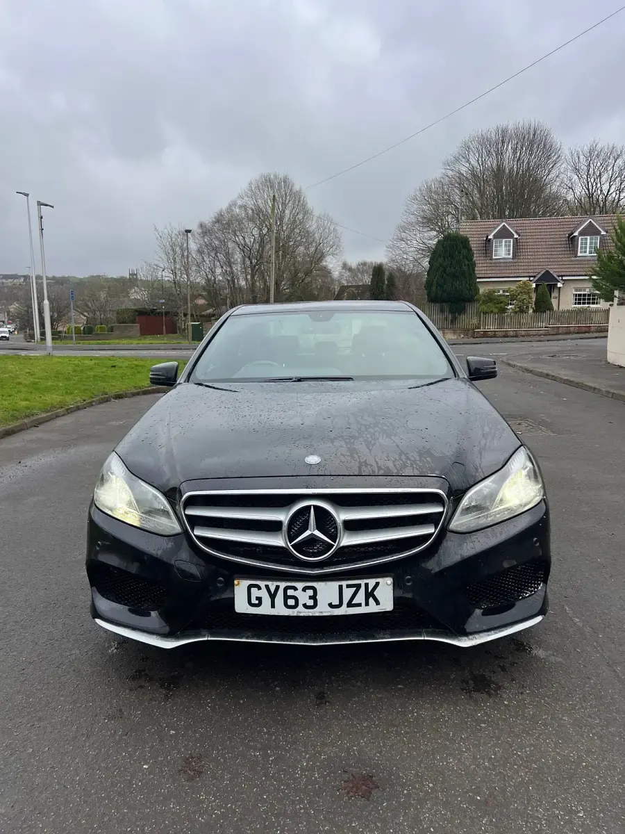 Begagnad Mercedes E220 AMG 170 HK (125 kW) 2014 Svart Sedan