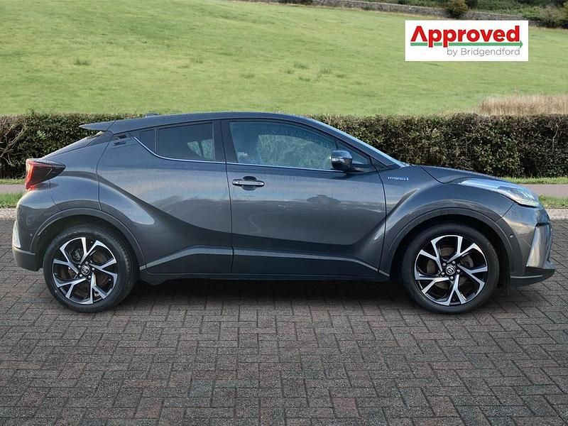 Usado Toyota C-HR Design 122 HP (89 kW) 2019 Cinzento SUV