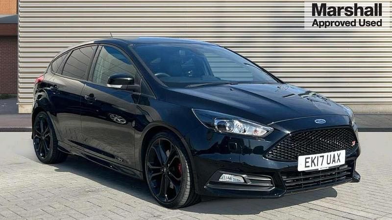 Black Used 2017 Ford Focus ST Hatchback | £14,925 (Fair price) - Image 1/4