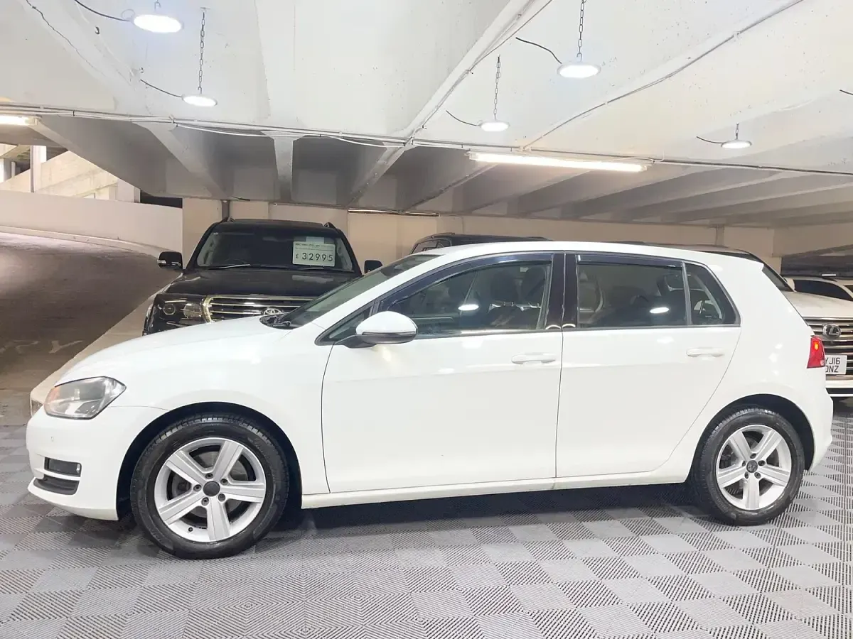 Used VW Golf VII Match 2014 White Hatchback